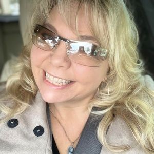 Meet your Posher, Bonnie